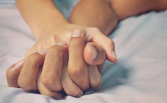 How to Cope With Cringeworthy Sex Situations