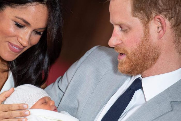 Harry And Meghan's New BB Body Language-Revealed