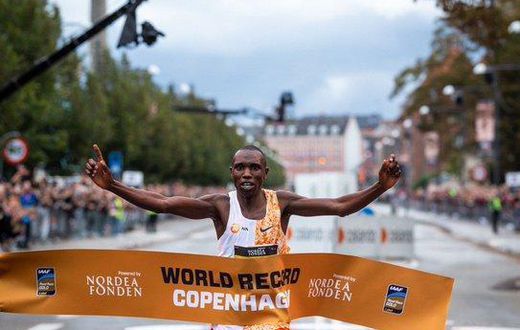 Kenya's elite athlete Geoffrey Kamworor breaks world record