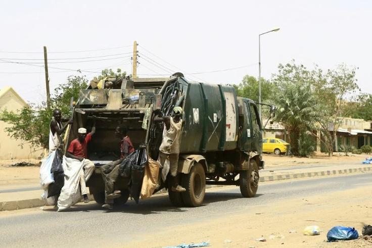 Garbage lorries and street sweepers returned to Sudan's capital on Wednesday, after a three-day civil disobedience campaign