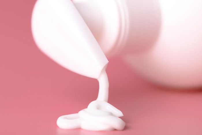 Dr. Pimple Popper Squeezes Ribbons From Cheek Cyst