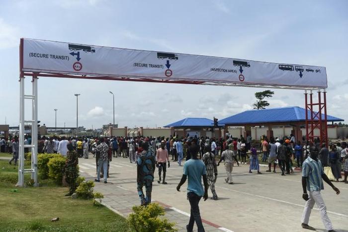 A spokesman for Nigeria's customs service said there was "tighter screening" at the border but people could still cross it
