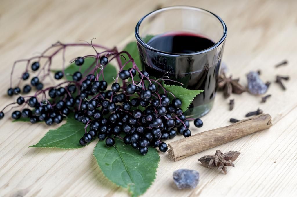 18 Foods That Will Help You Survive Cold and Flu Season
