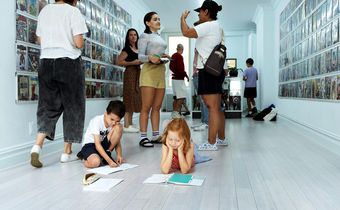A Comic Store Where the Children Create