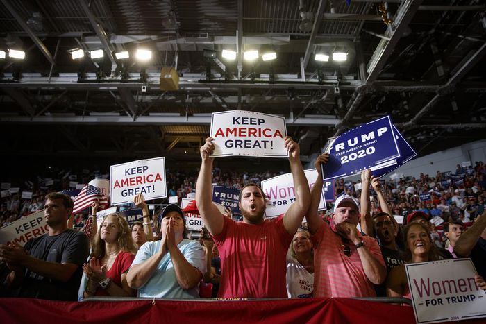 Trump Praises American Democracy, Then Plies Its Divisions