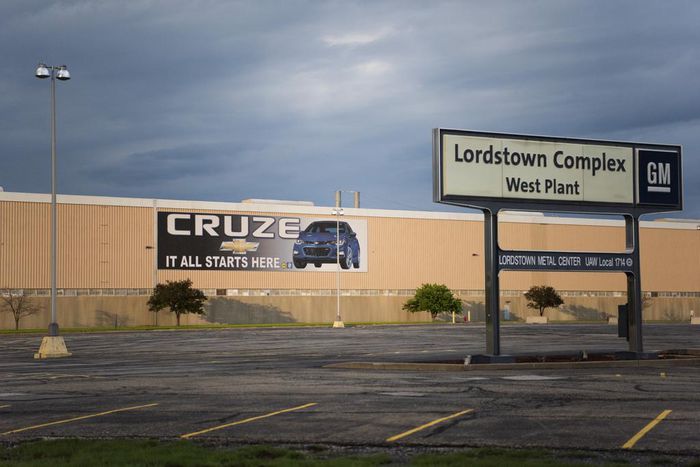 There's No Boom in Youngstown, but Blue-Collar Workers Are Sticking With Trump