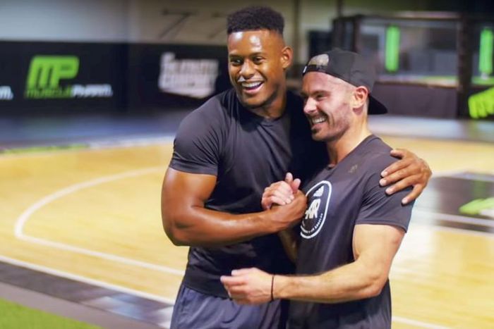 Zac Efron Works Out with NFL's Juju Smith-Schuster