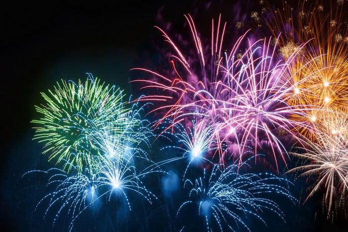 Dr. Pimple Popper Pops Blackheads for 4th of July