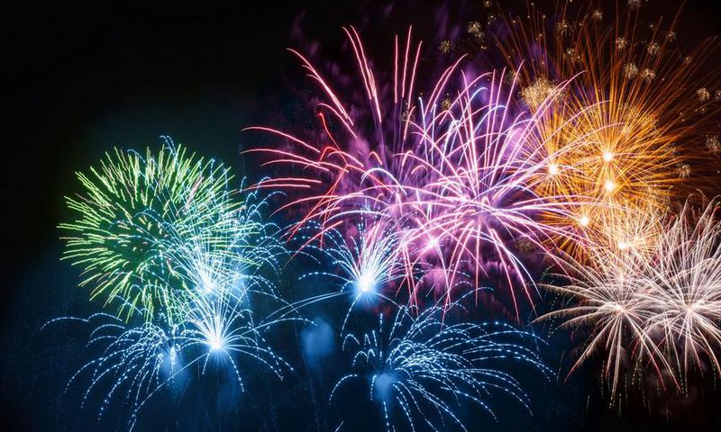 Dr. Pimple Popper Pops Blackheads for 4th of July