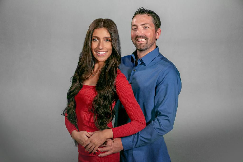 Marrying Millions cast