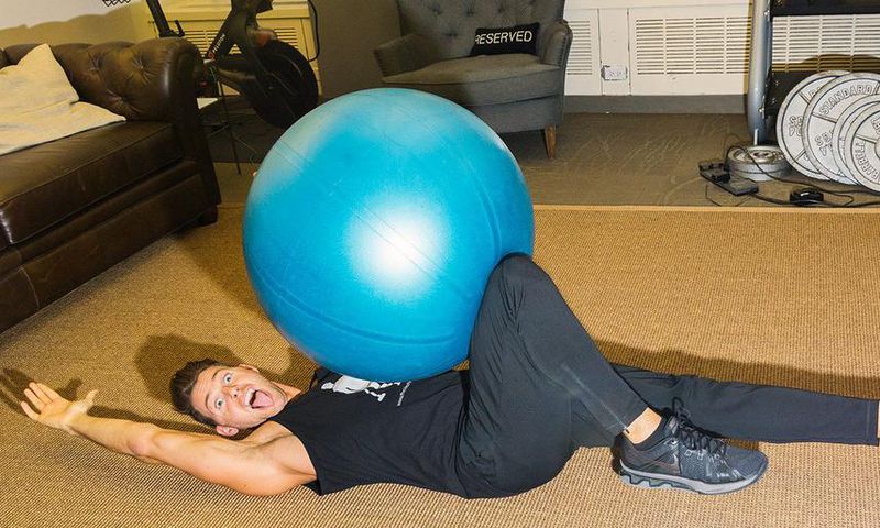 Carve Out Your Lower Abs With This One Move