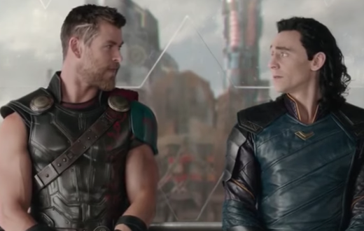 Here's Why Chris Hemsworth Slapped Tom Hiddleston