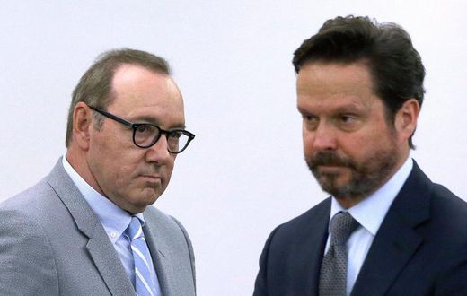 Smartphone in Kevin Spacey sexual assault case is missing, lawyer says