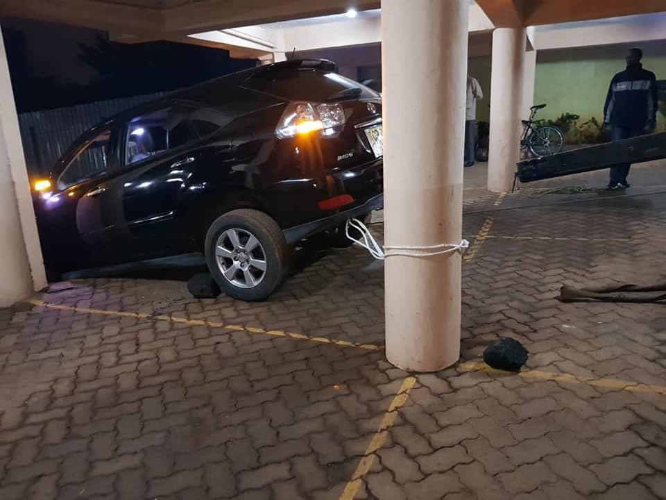 Residents in Ruaka Apartments forced to flee as wall collapses