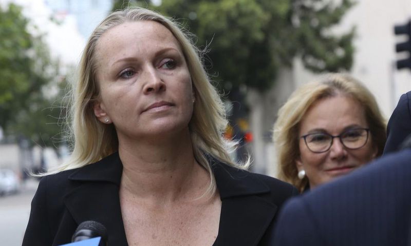 Rep. Duncan Hunter's wife pleads guilty in corruption case