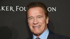 Watch Arnold Crush a Shoulder Workout at Age 72