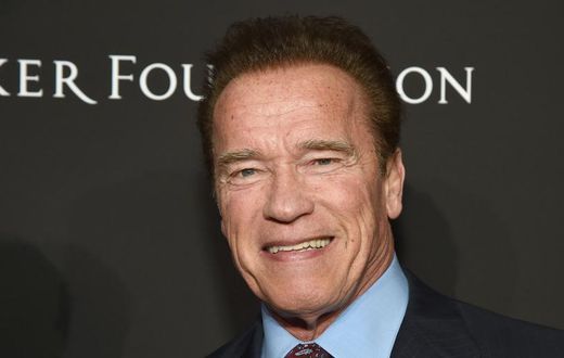 Watch Arnold Crush a Shoulder Workout at Age 72