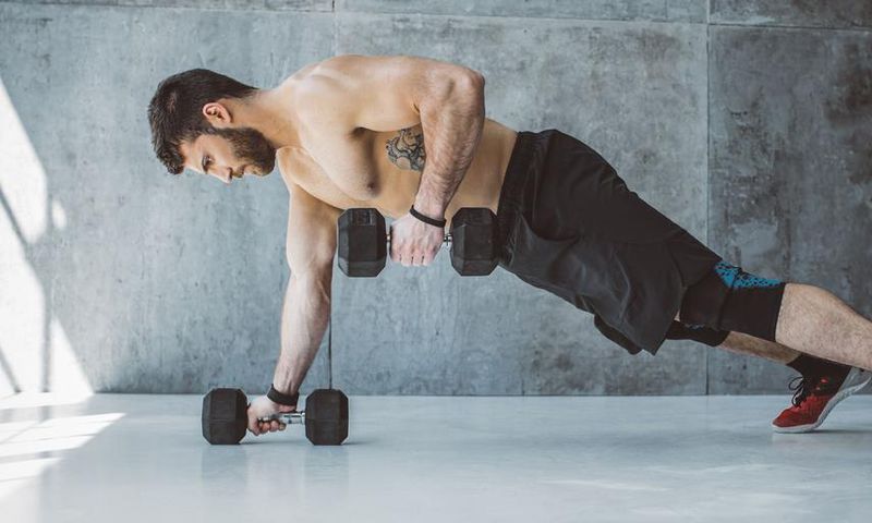 Get Shredded With This 30-Minute Countdown Workout
