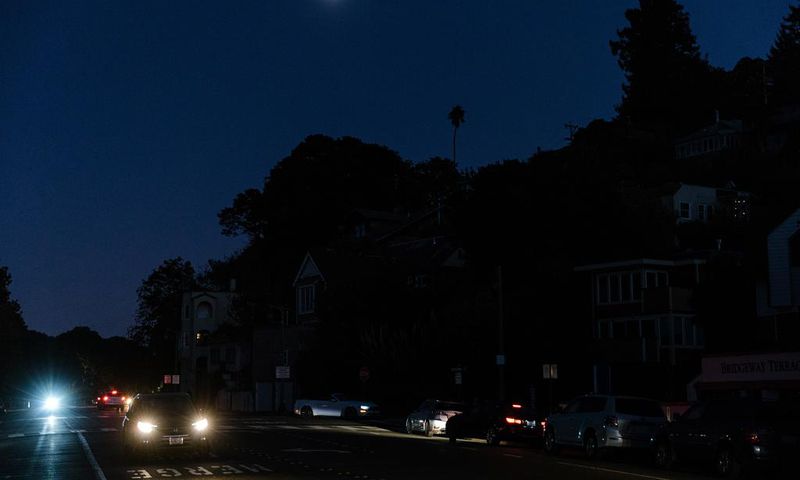 The Haves and Have-Nots of (Electrical) Power in California