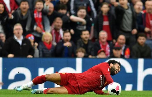 Liverpool forward Mohamed Salah suffered a twisted ankle but no long-term damage against Leicester