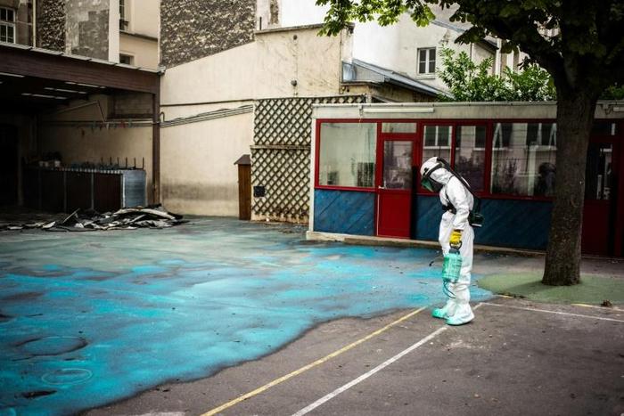 One school courtyard was sprayed with a lead-absorbing gel after tests on lead levels