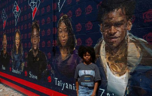 Lauryn Renford, now 17, was the driving force behind a Washington DC mural in memory of five African-American teens killed in gun violence