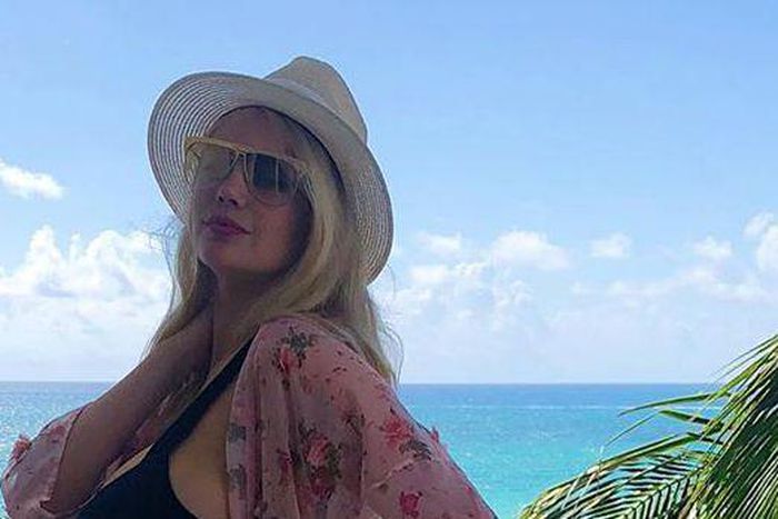 Kate Upton Just Posted A Super-Hot Swimsuit Photo