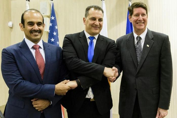 Cyprus Energy Minister George Lakkotrypis (C, pictured April 2017) told reporters that "activities in the Cyprus EEZ (exclusive economic zone) continue"