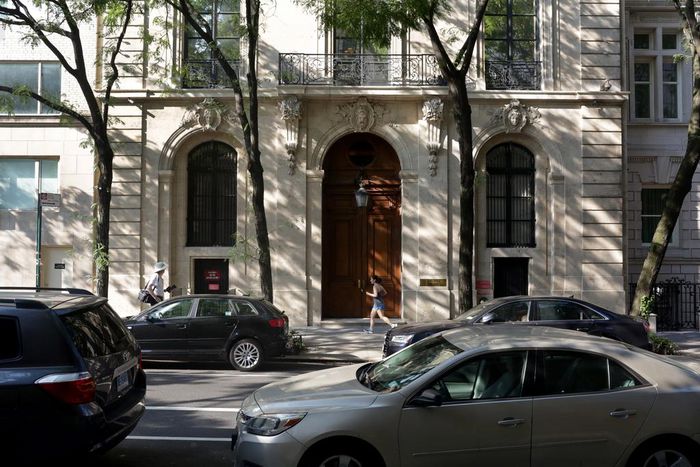 Jeffrey Epstein Is Accused of Luring Girls to His Manhattan Mansion and Abusing Them