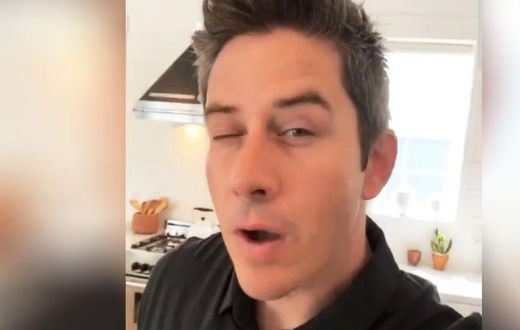 Reality Star Tries to Cure Pink Eye W/ Breast Milk