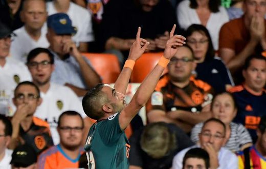 Ziyech fired home a magnificent opening goal