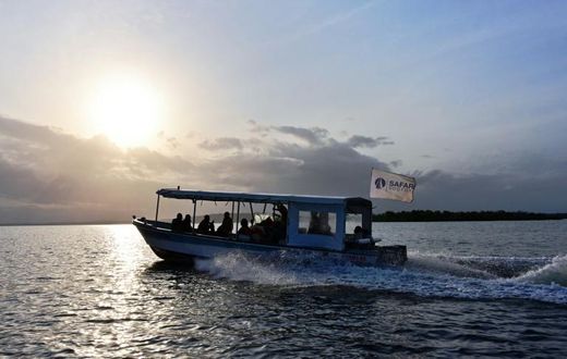 Laden with medicines, the Safari Doctors mobile medical team heads to remote coastal communities on Kenya's border with Somalia