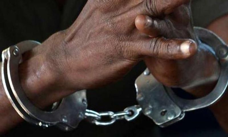Detectives arrest 2 police officers in connection with Eastleigh robbery