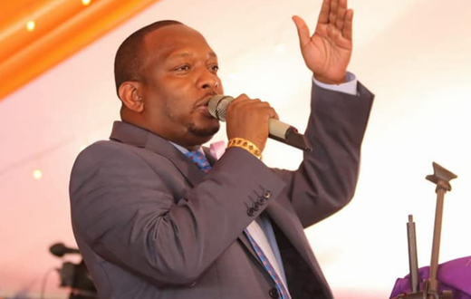 Nairobi Governor Mike Sonko complains to President Uhuru Kenyatta after being overlooked at BBI event
