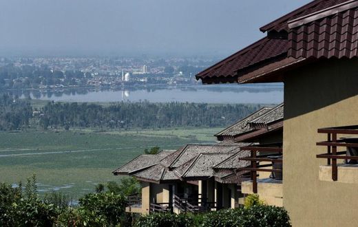Most hotels around the picturesque lake in Srinagar are shuttered
