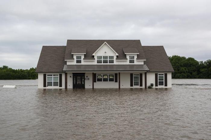 Even as Floods Worsen With Climate Change, Fewer People Insure Against Disaster