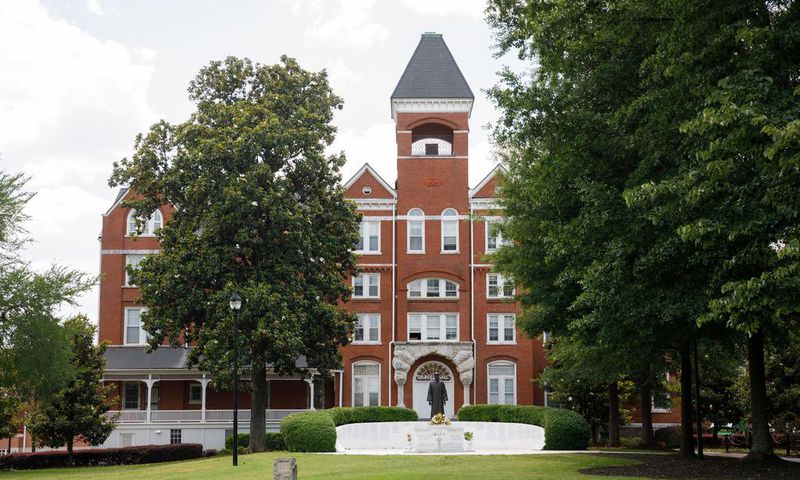 After a Billionaire's Pledge, Morehouse Looks to Donors to Reduce Student Debt