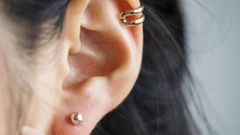 What Does An Infected Ear Piercing Look Like?