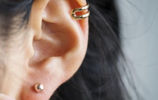 What Does An Infected Ear Piercing Look Like?