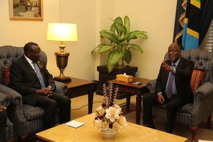 Tanzanian President John Magufuli (right) during talks with Health CS Cleopa Mailu in Tanzania.