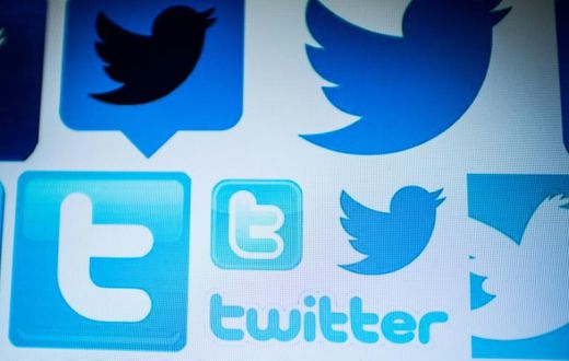 Users from Japan to the USA reported they were unable to log in, use the mobile app or see direct messages