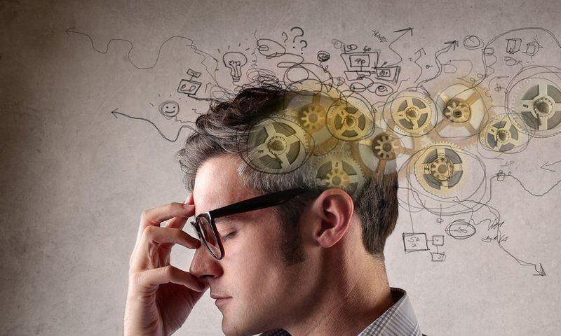 8 Daily Habits That Will Keep Your Brain Sharp