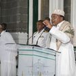 President Uhuru Kenyatta addresses Muslim faithfuls at Jamia Mosque in historic maiden visit by a sitting president (PSCU)