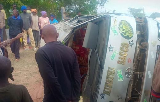 3 dead, 10 injured in Saturday morning accident