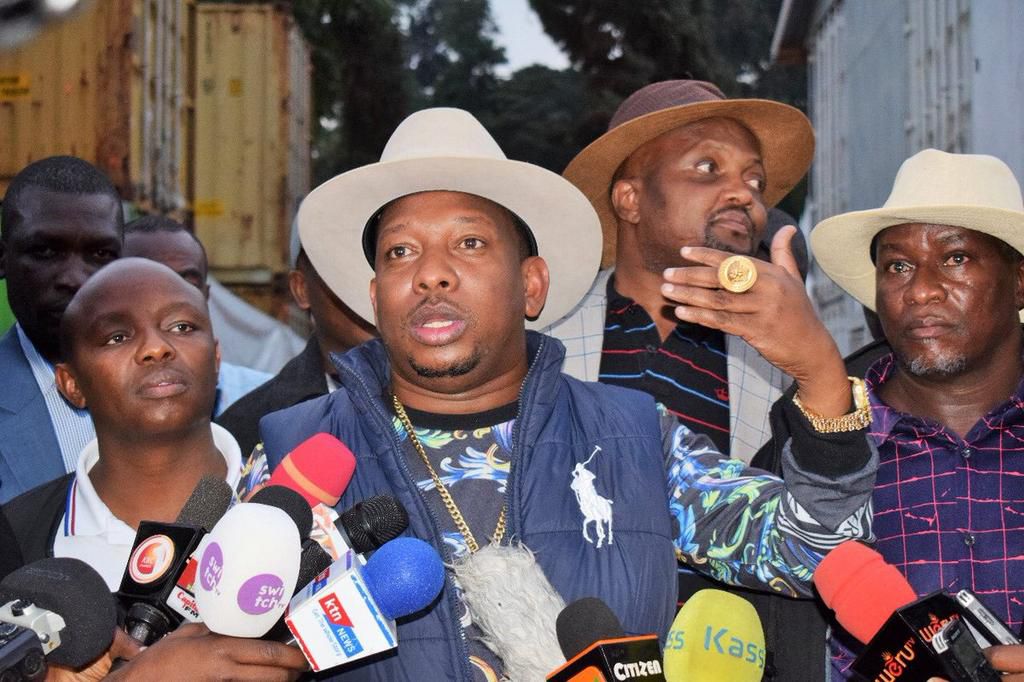 Nairobi Governor Mike Sonko storms Mama Lucy Kibaki Hospital, discovers scandal on missing drugs