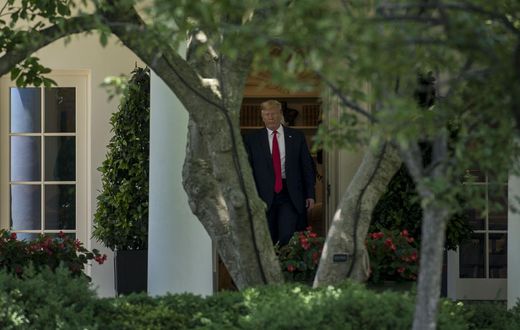 'Heartbreaking' Photograph Alters the Discourse on Immigration Policy