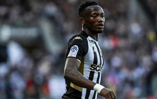 Casimir Ninga scored an 11-minute hat-trick as Angers hammered Saint-Etienne