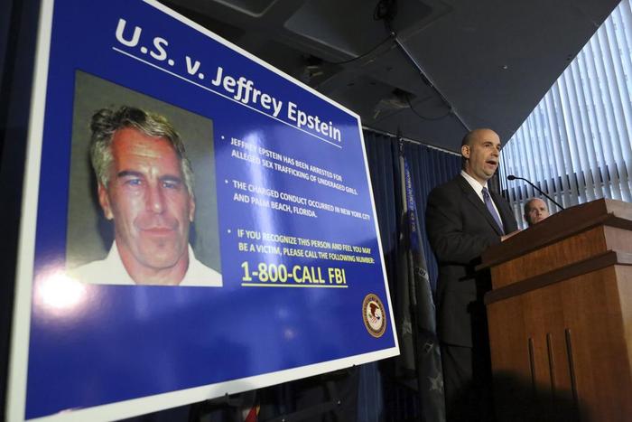 Cache of Lewd Photos Raises Questions About Financier's Plea Deal