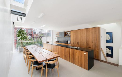 A penthouse that defies Tribeca's limitations