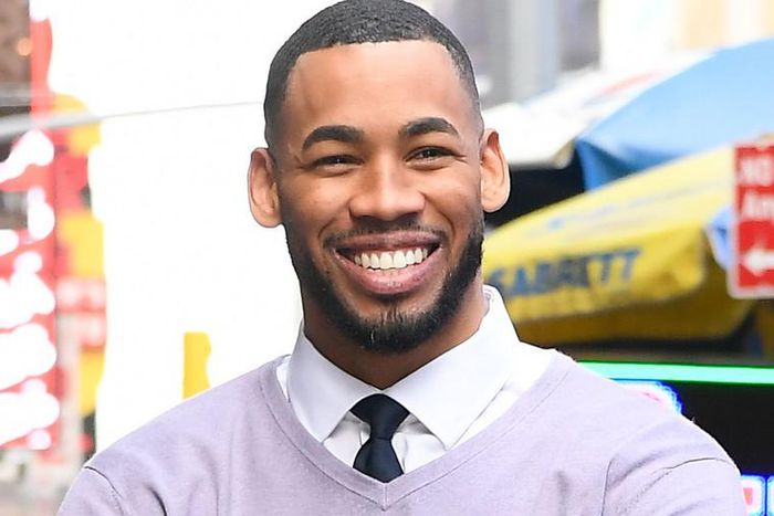 Mike Johnson Regrets "Kissing And Telling"